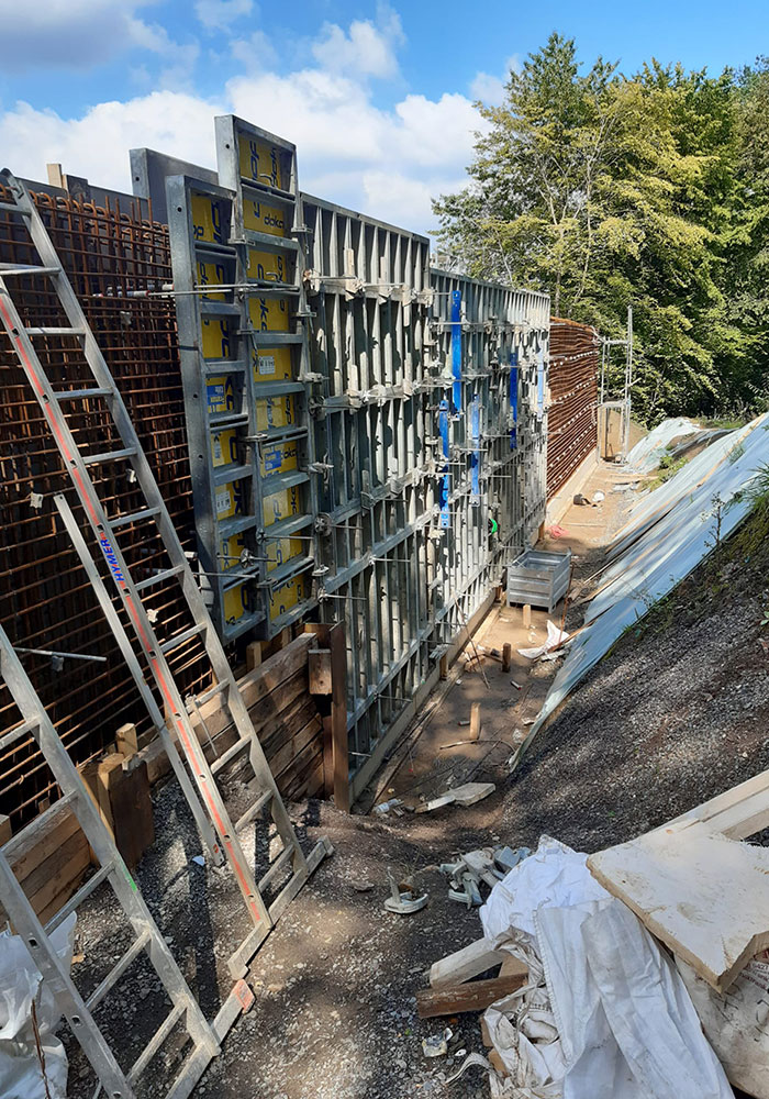 L70n, Neubau Regenklärbecken West und Schulparkplatz